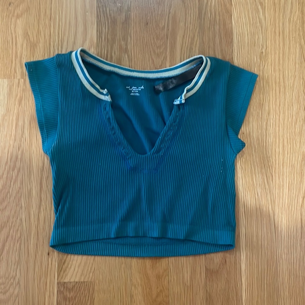 URBAN OUTFITTERS go for gold top